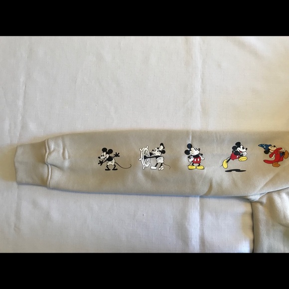 DISNEY Men’s Mickey Mouse Hoodies New With Tag - Picture 4 of 10